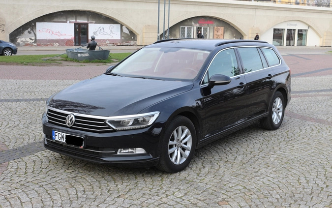 Volkswagen Passat cena 59000 przebieg: 193000, rok produkcji 2017 z Wiązów małe 211